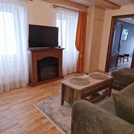 Apartment Evelyn's Place Brasov